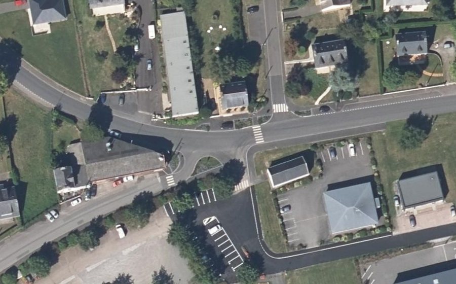 Vue aérienne du Mini-giratoire n°313149172