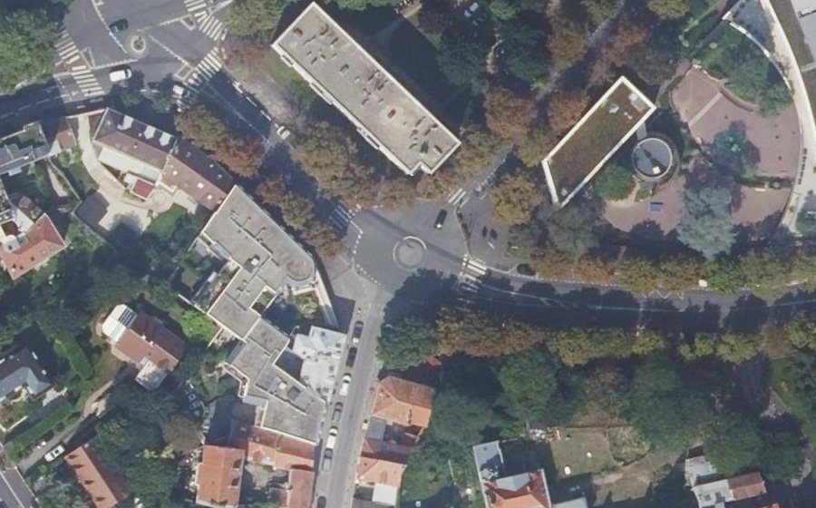Vue aérienne du Mini-giratoire n°313677140