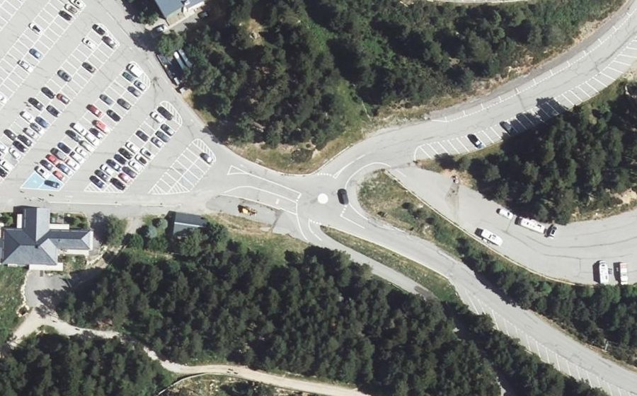 Vue aérienne du Mini-giratoire n°313906051