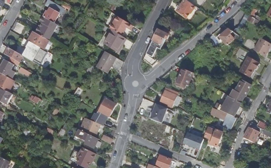 Vue aérienne du Mini-giratoire n°313951854
