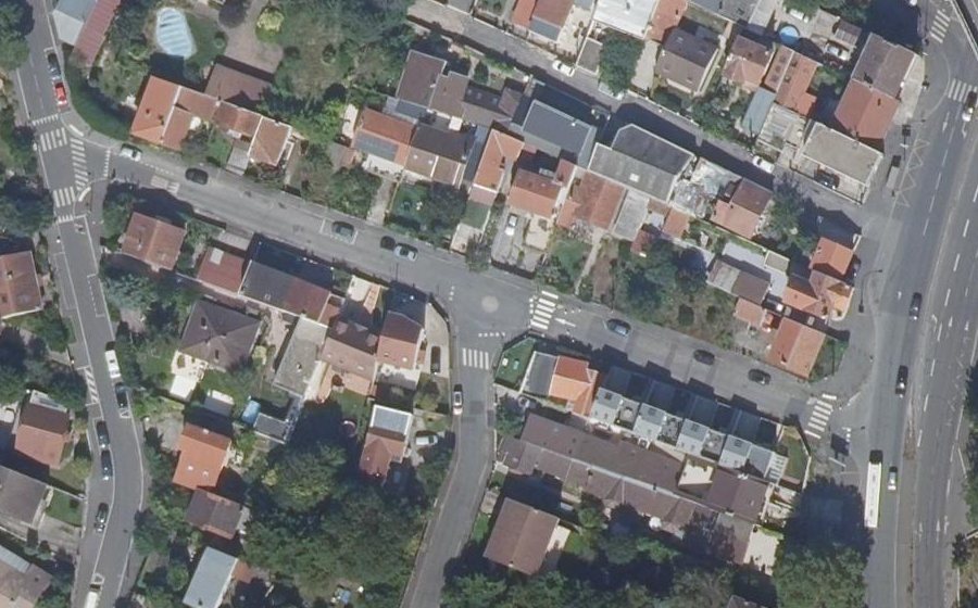 Vue aérienne du Mini-giratoire n°313954099