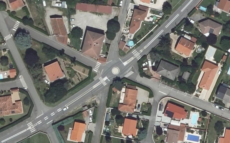 Vue aérienne du Mini-giratoire n°315479058