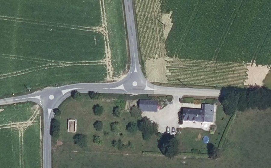 Vue aérienne du Mini-giratoire n°315757554