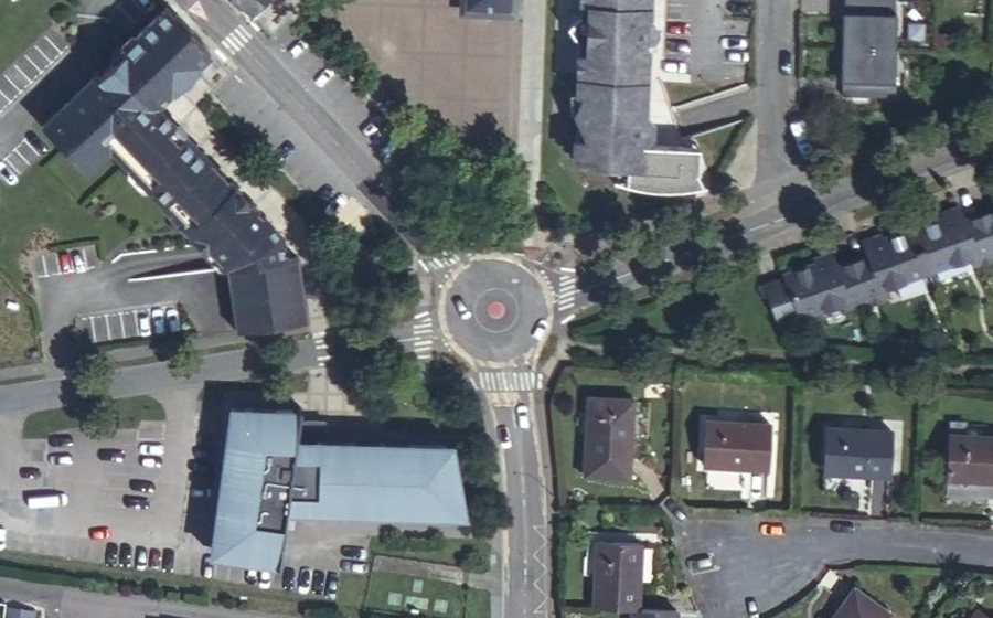 Vue aérienne du Mini-giratoire n°317396963