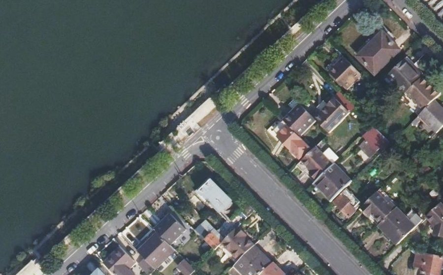 Vue aérienne du Mini-giratoire n°318296650