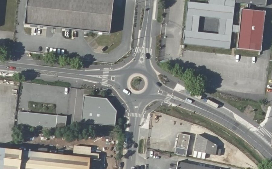 Vue aérienne du Rond-point anonyme n°1003197016