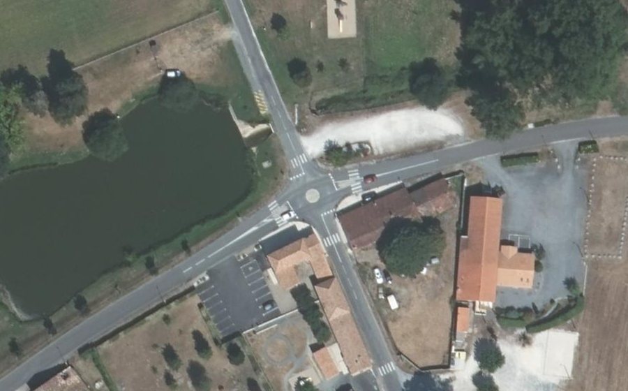 Vue aérienne du Mini-giratoire n°320457132
