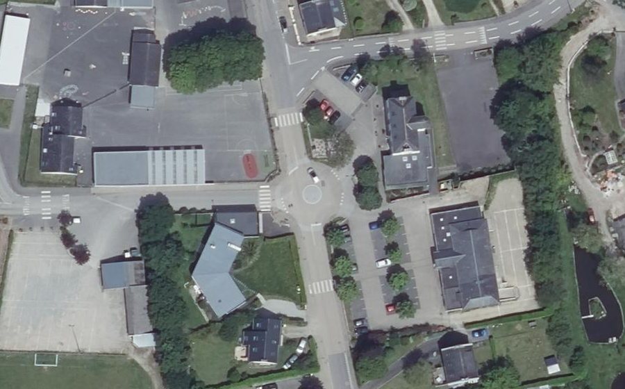 Vue aérienne du Mini-giratoire n°320960692