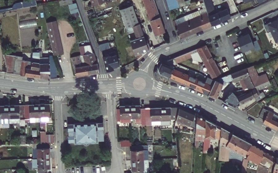 Vue aérienne du Mini-giratoire n°321652838