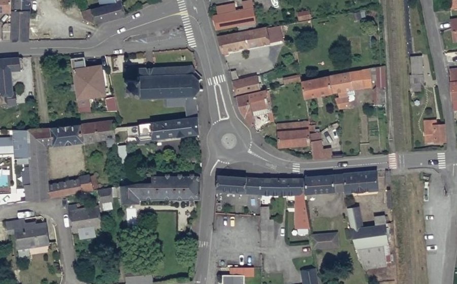 Vue aérienne du Mini-giratoire n°322611191