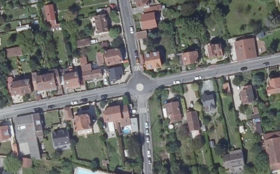 Vue aérienne du Mini-giratoire n°322813992