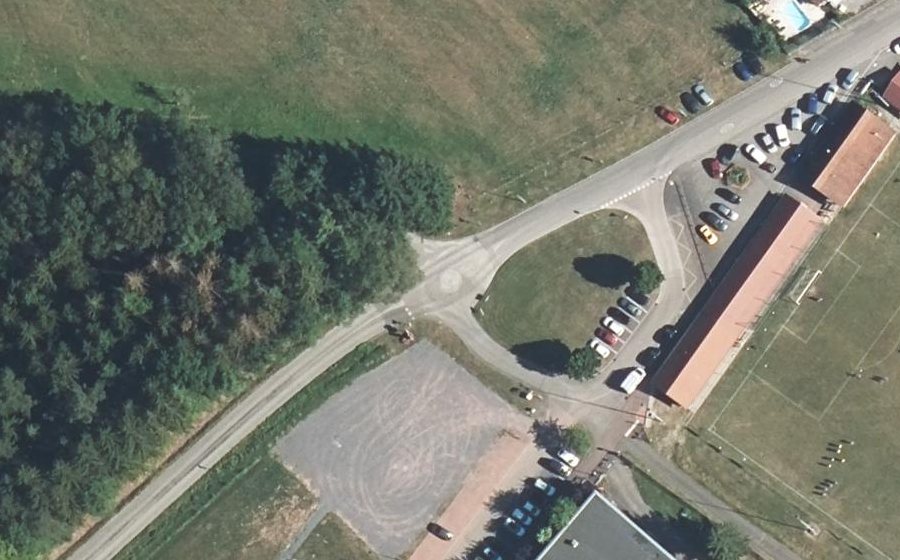 Vue aérienne du Mini-giratoire n°323217471