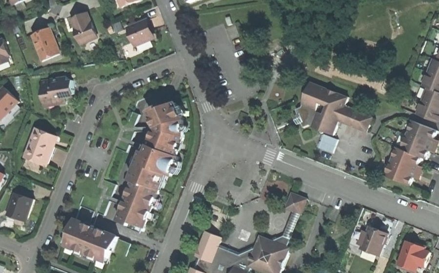 Vue aérienne du Mini-giratoire n°323910372