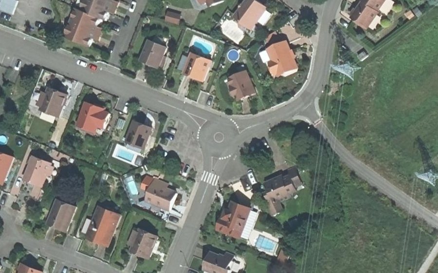 Vue aérienne du Mini-giratoire n°323910374
