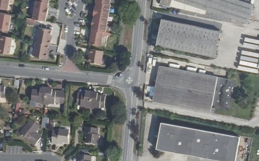 Vue aérienne du Mini-giratoire n°324619467
