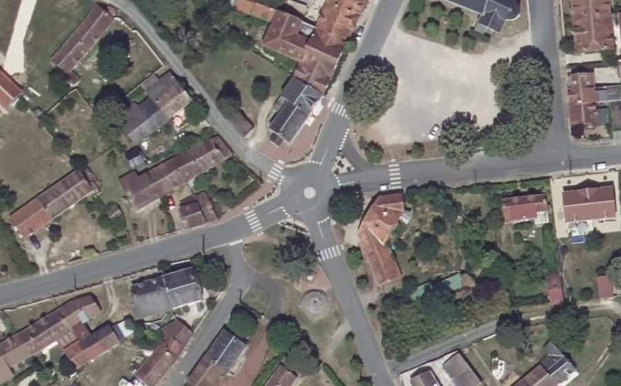 Vue aérienne du Mini-giratoire n°325124911