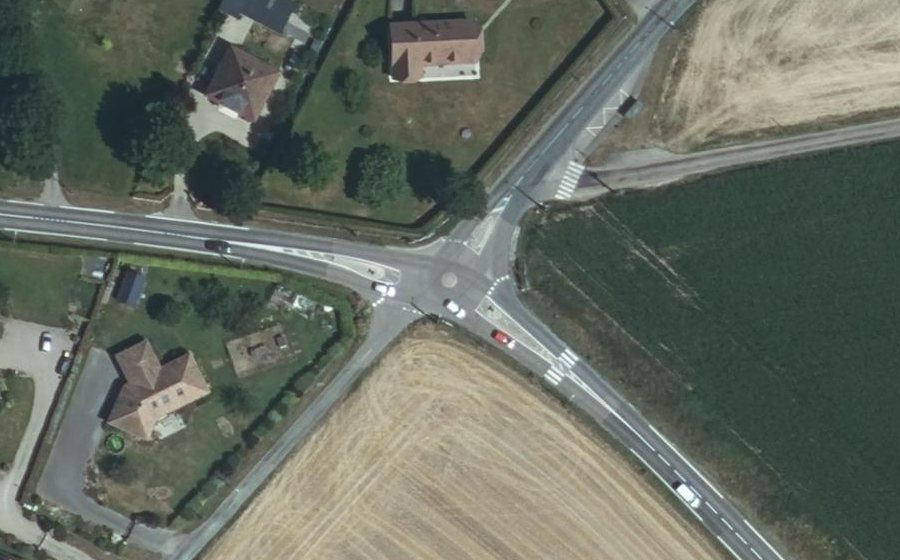 Vue aérienne du Mini-giratoire n°325920712