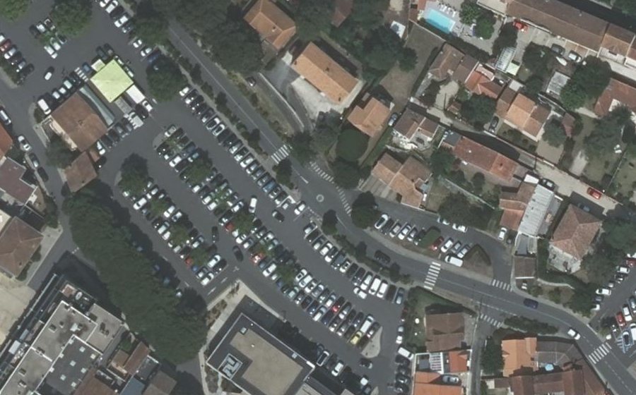 Vue aérienne du Mini-giratoire n°330361388