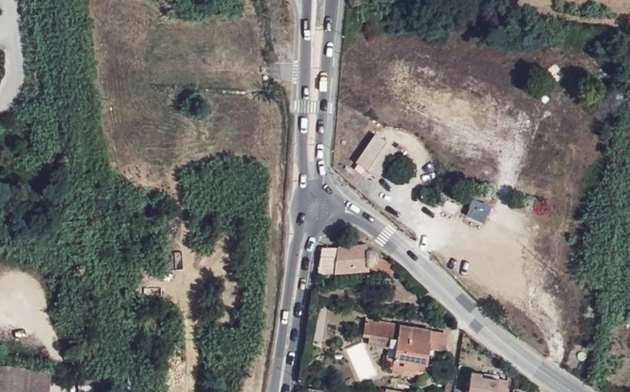Vue aérienne du Mini-giratoire n°330646443
