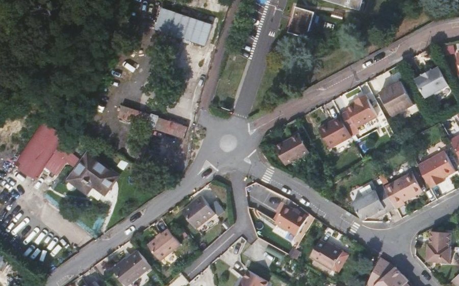 Vue aérienne du Mini-giratoire n°331092885