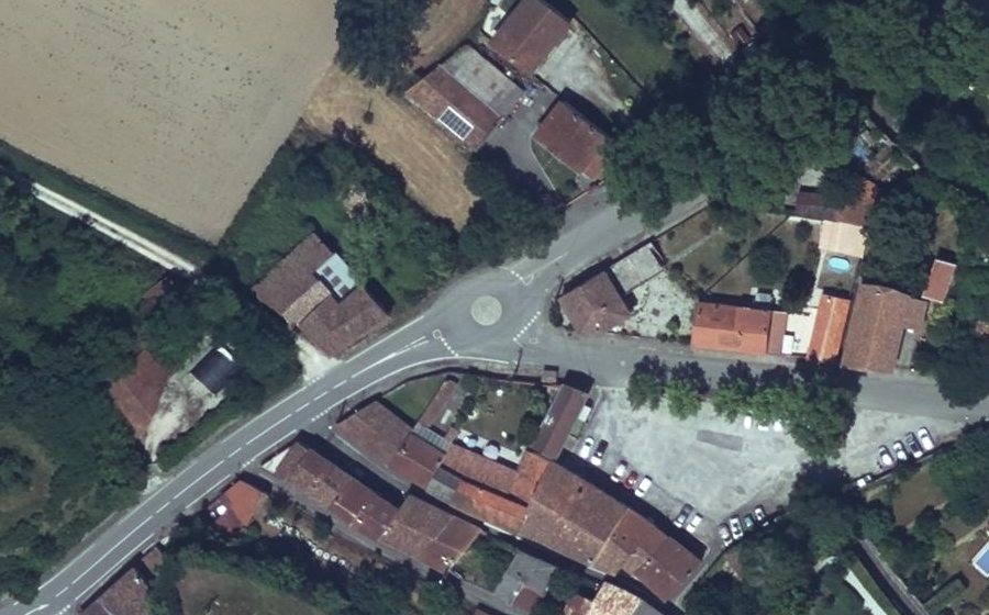 Vue aérienne du Mini-giratoire n°332211065