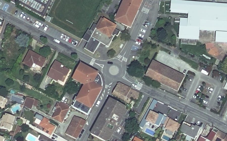 Vue aérienne du Mini-giratoire n°334664322
