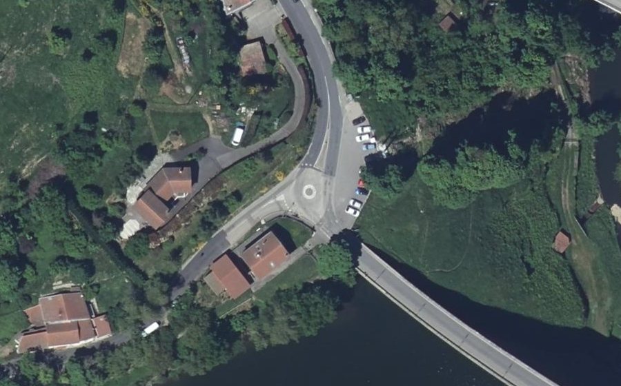 Vue aérienne du Mini-giratoire n°338428752