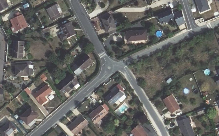 Vue aérienne du Mini-giratoire n°338520191