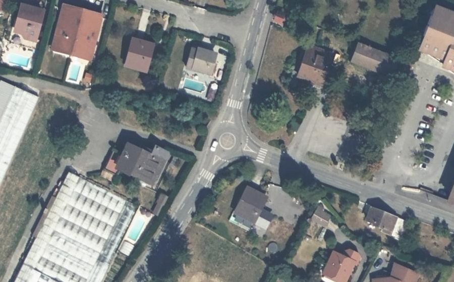 Vue aérienne du Mini-giratoire n°339588502