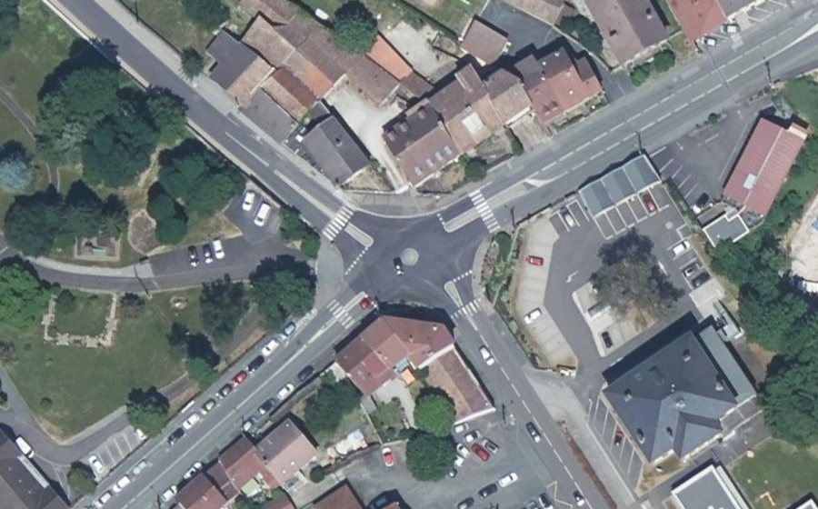 Vue aérienne du Mini-giratoire n°342161532