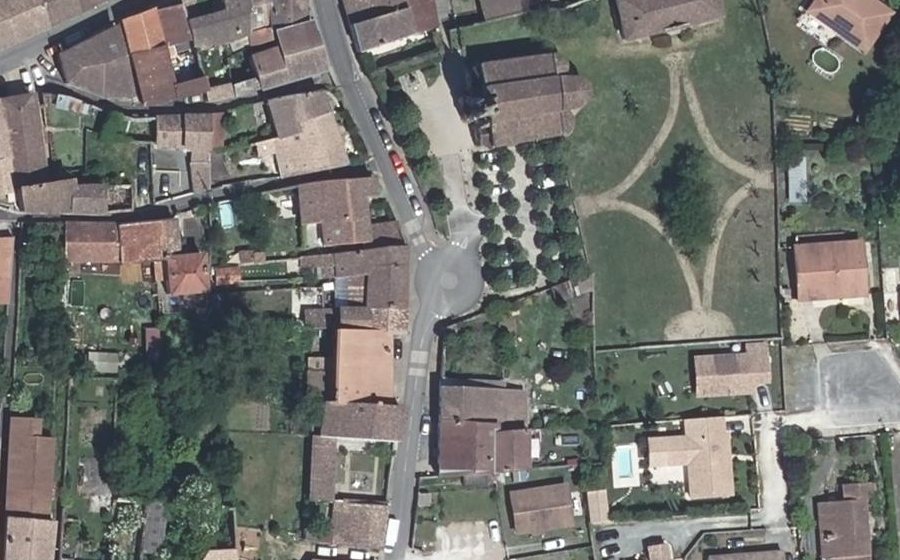 Vue aérienne du Mini-giratoire n°343229894