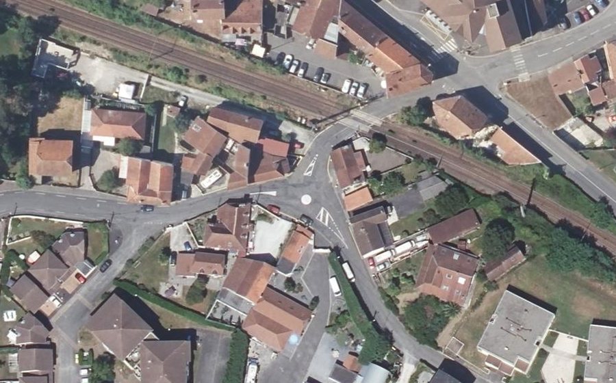 Vue aérienne du Mini-giratoire n°343392633