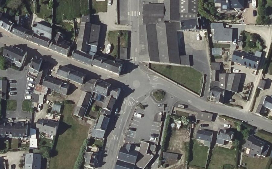 Vue aérienne du Mini-giratoire n°343529094
