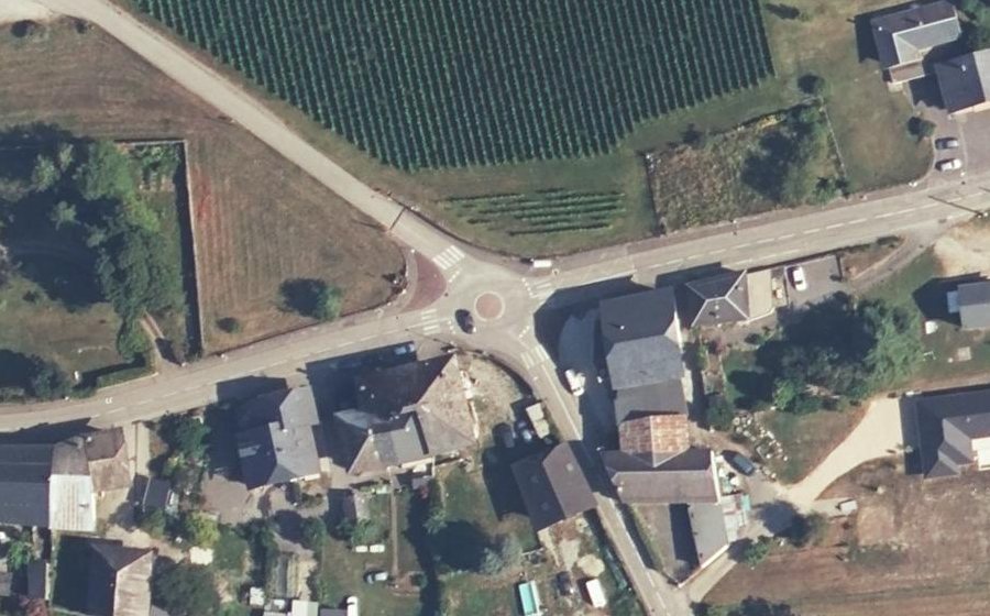 Vue aérienne du Mini-giratoire n°343673926