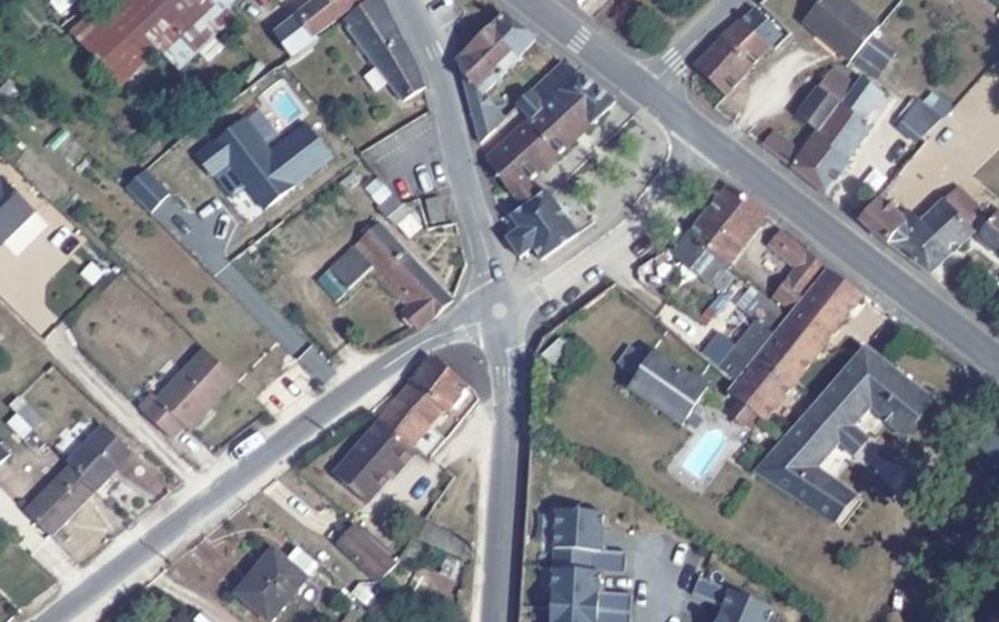 Vue aérienne du Mini-giratoire n°343712949