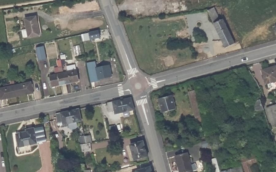Vue aérienne du Mini-giratoire n°343958032