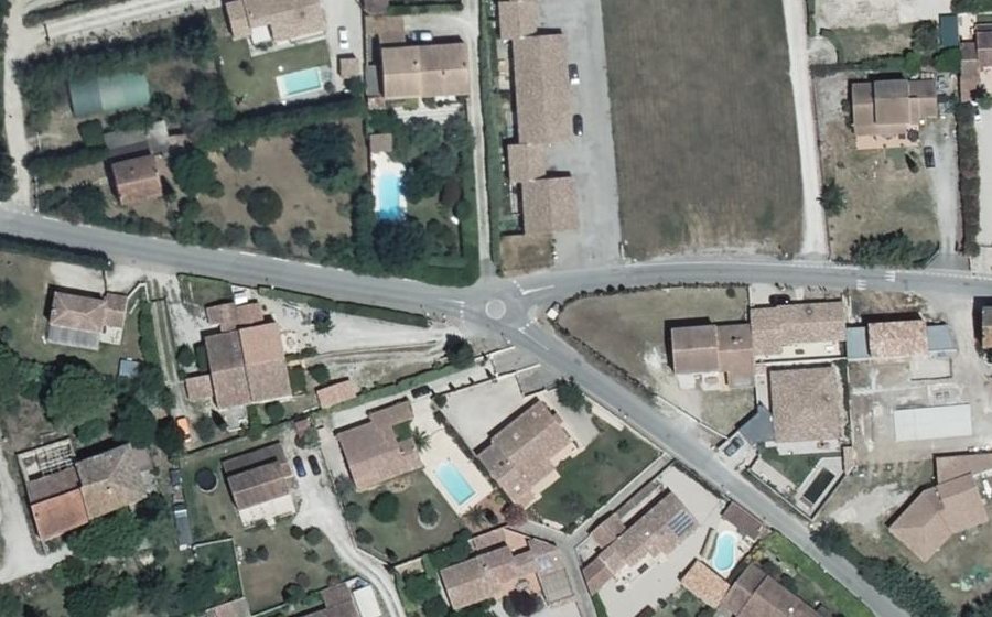 Vue aérienne du Mini-giratoire n°344441963