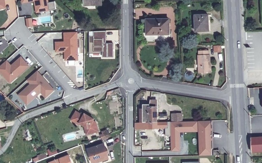 Vue aérienne du Mini-giratoire n°346291656
