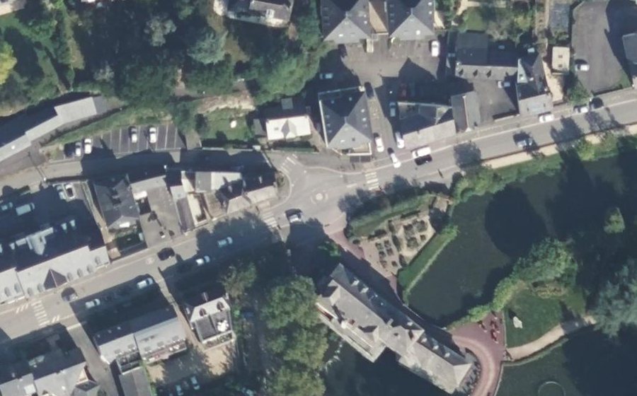 Vue aérienne du Mini-giratoire n°346300604