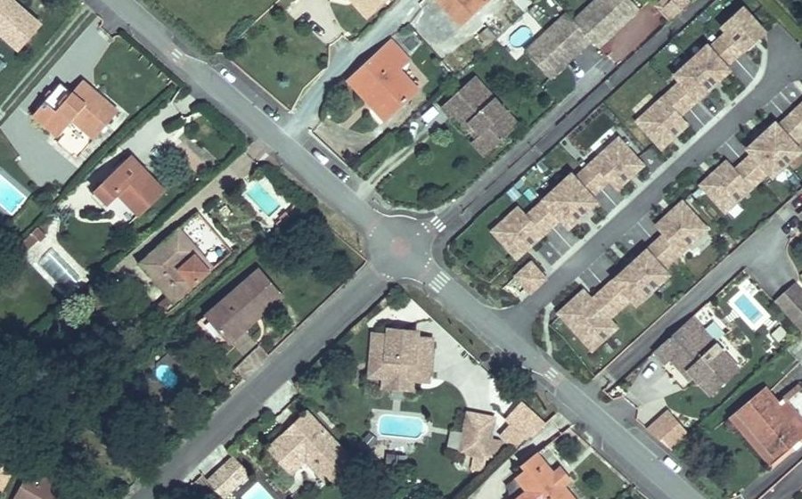 Vue aérienne du Mini-giratoire n°347304150