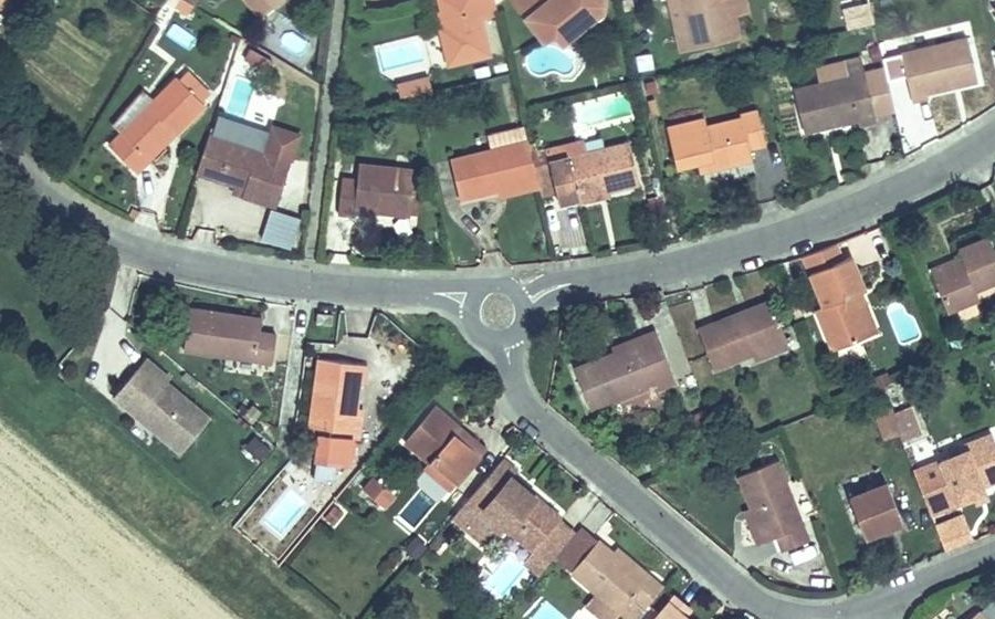 Vue aérienne du Mini-giratoire n°347331479