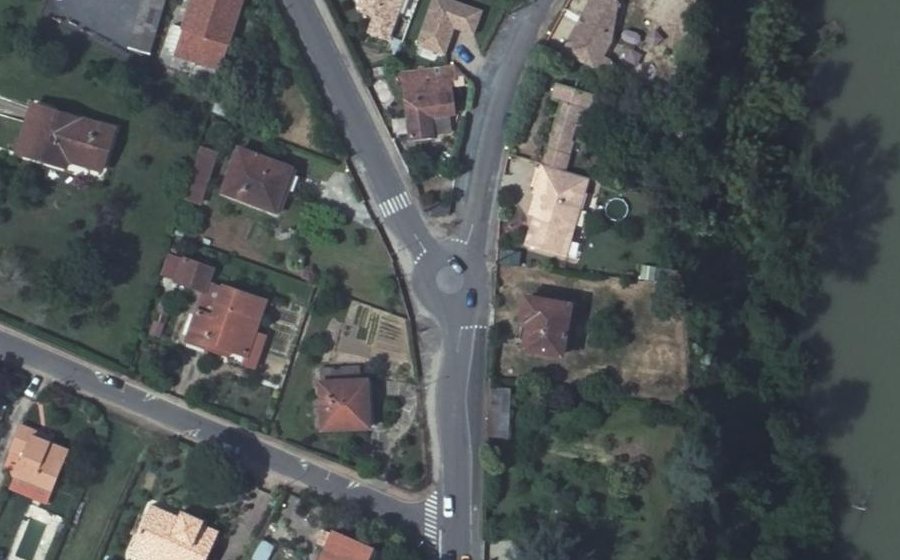 Vue aérienne du Mini-giratoire n°349168072