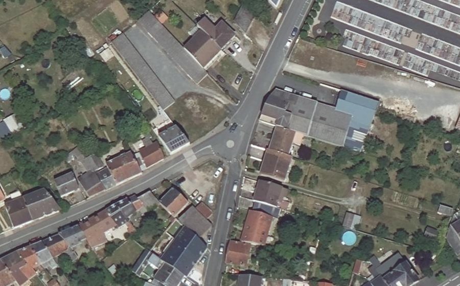 Vue aérienne du Mini-giratoire n°350556532