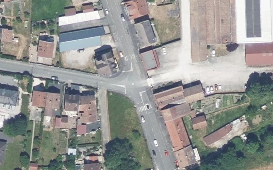 Vue aérienne du Mini-giratoire n°353000951