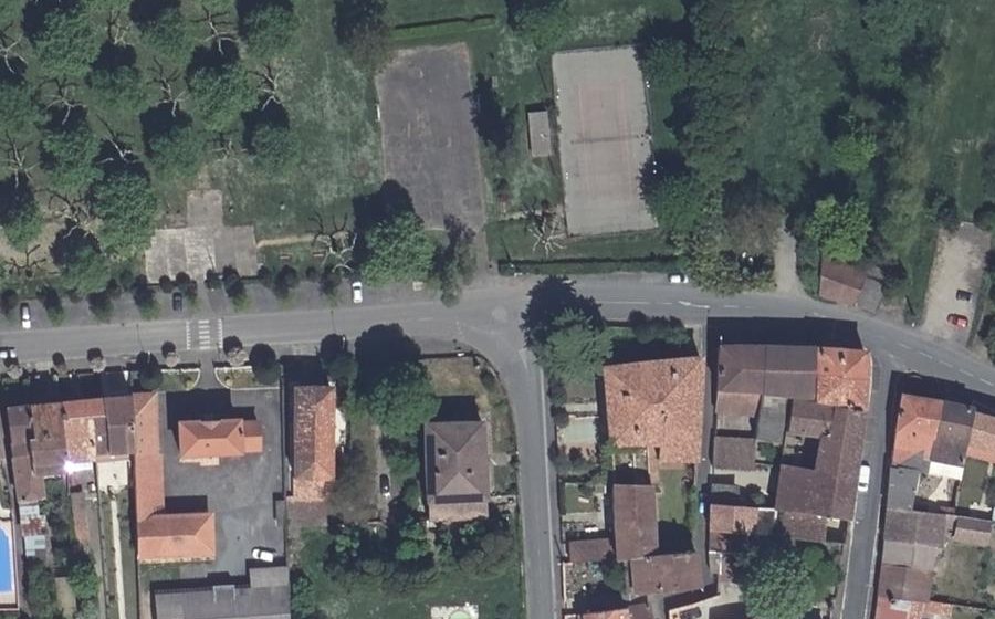 Vue aérienne du Mini-giratoire n°353842637