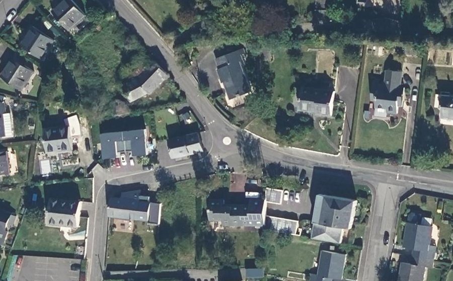 Vue aérienne du Mini-giratoire n°354603328