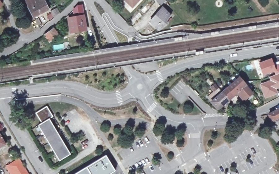 Vue aérienne du Mini-giratoire n°354974437