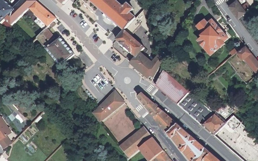 Vue aérienne du Mini-giratoire n°355591531