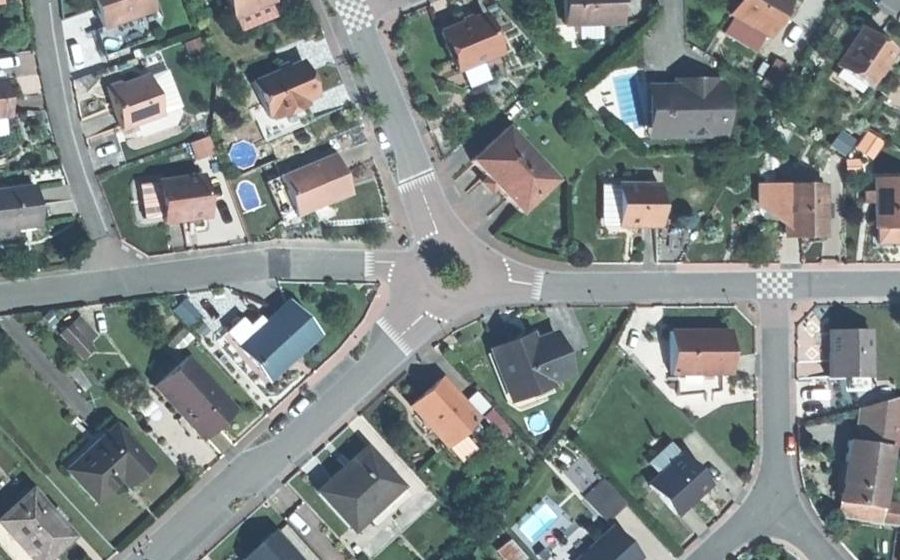 Vue aérienne du Mini-giratoire n°355639468