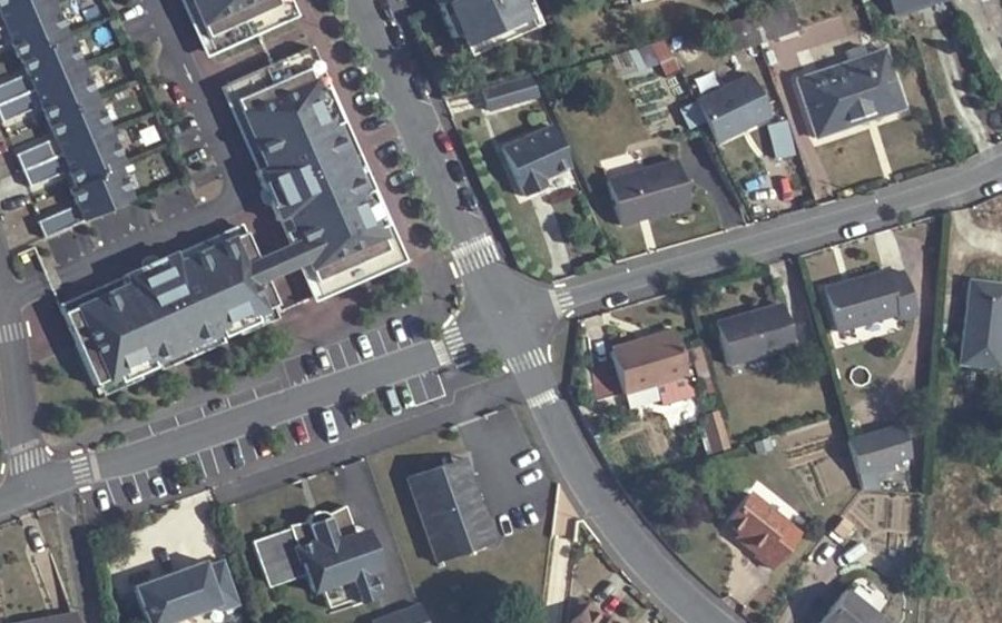 Vue aérienne du Mini-giratoire n°358469214